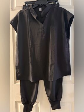 Black Scrub Set with White Drawstring